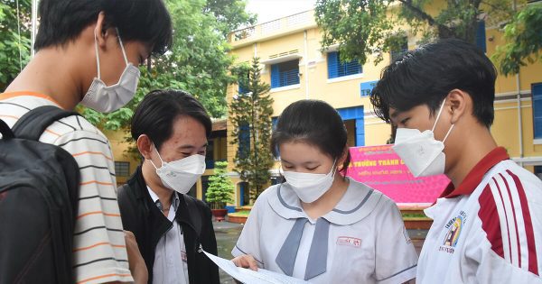 10 ngành học biến động điểm nhiều trong năm 2022.